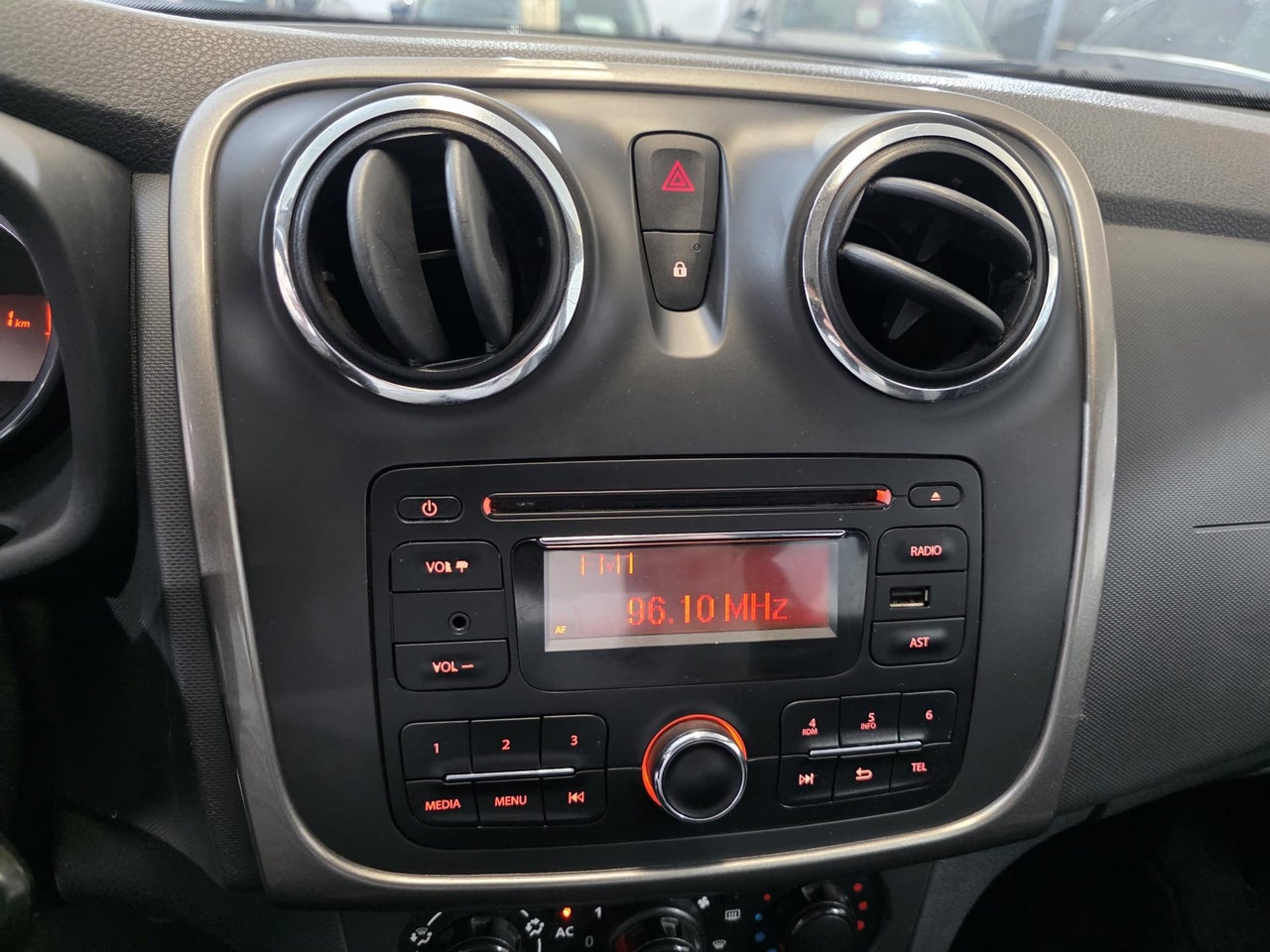 DACIA Sandero Stepway TCE 90