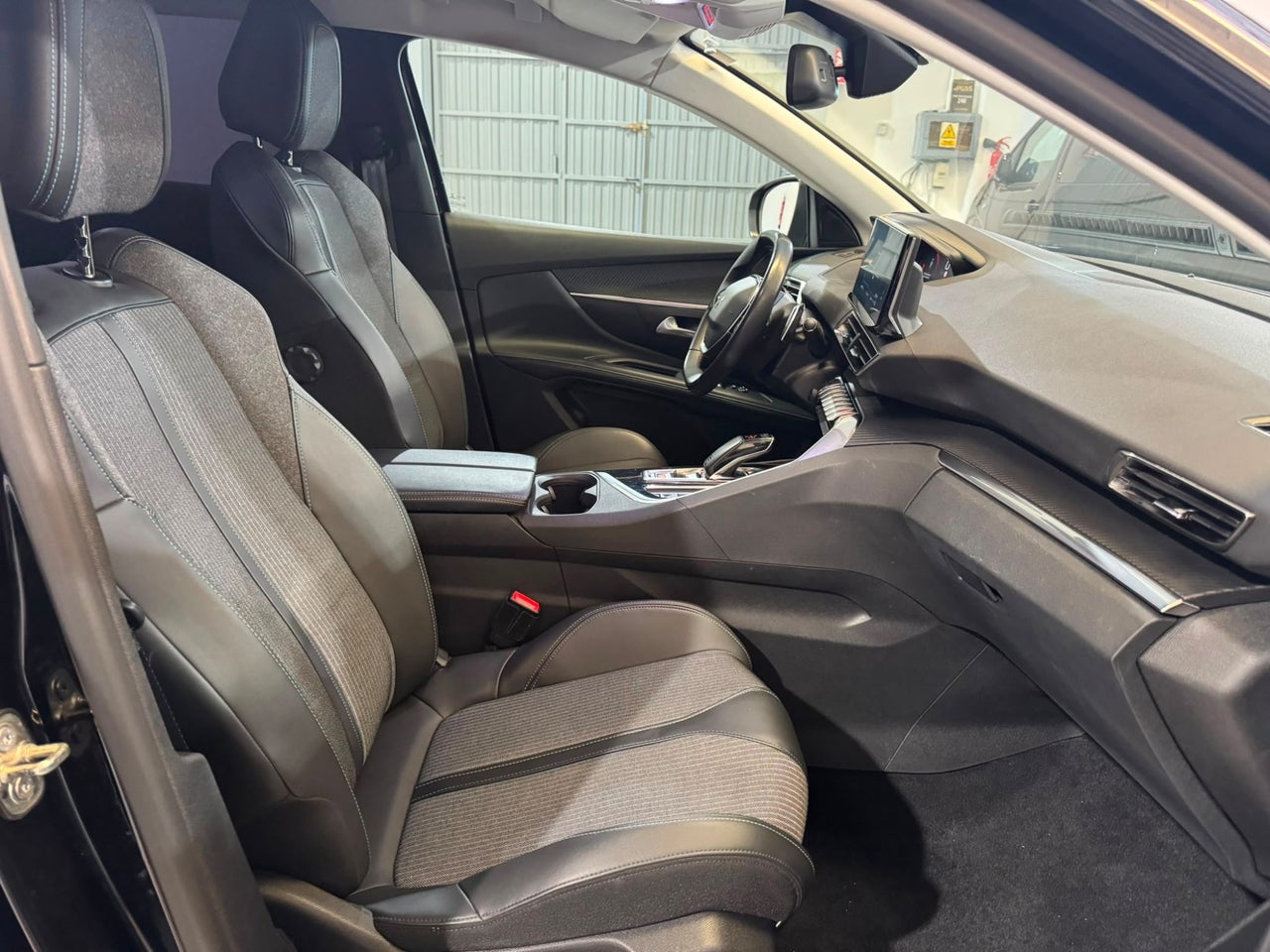 PEUGEOT 5008 1.5 BlueHDi 96kW 130CV SS Allure EAT8