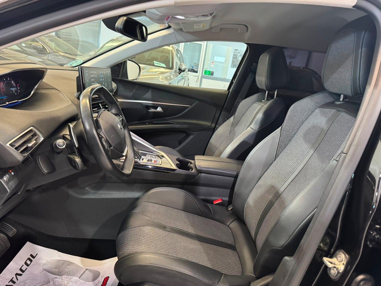 PEUGEOT 5008 1.5 BlueHDi 96kW 130CV SS Allure EAT8