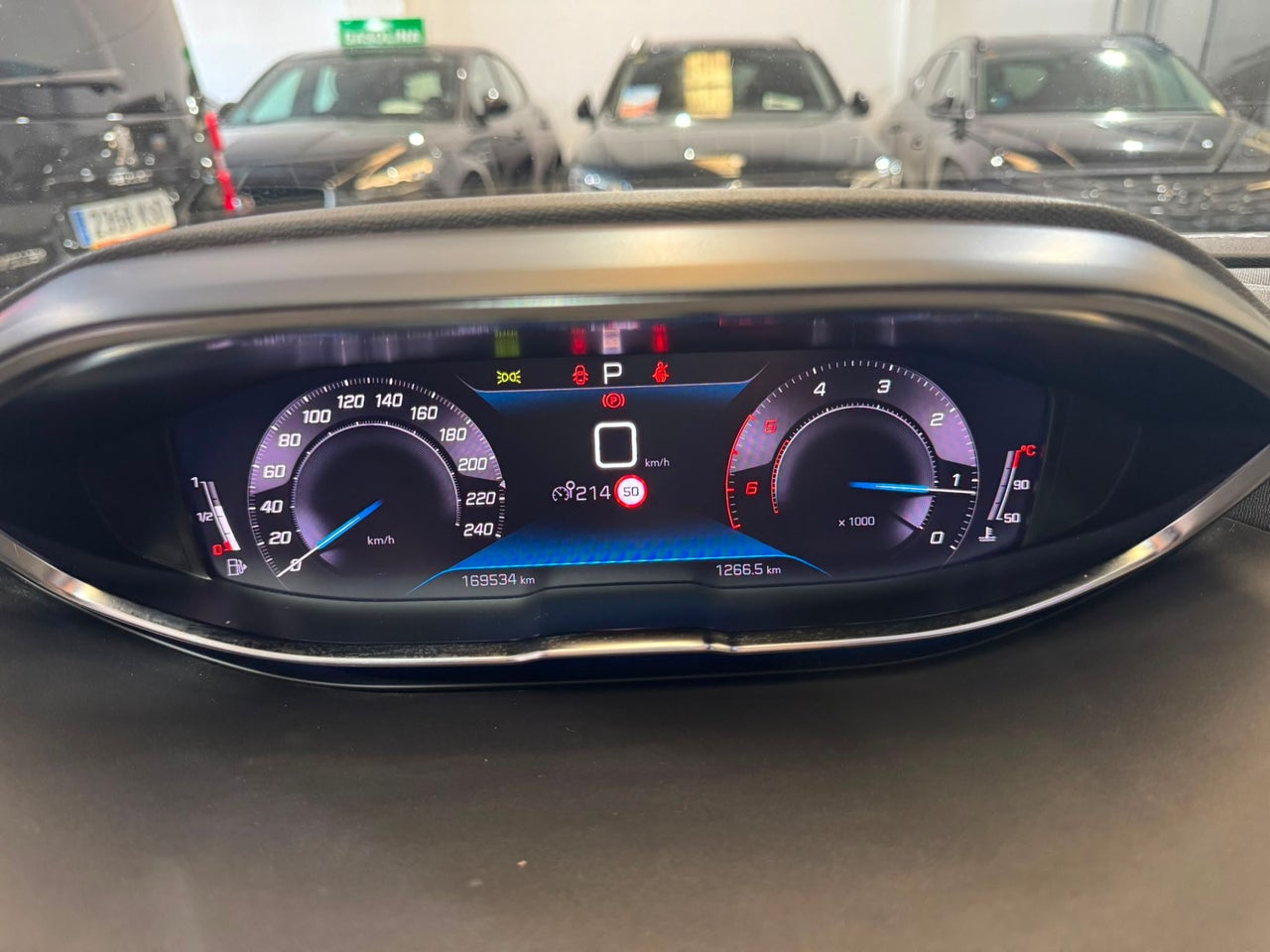 PEUGEOT 5008 1.5 BlueHDi 96kW 130CV SS Allure EAT8