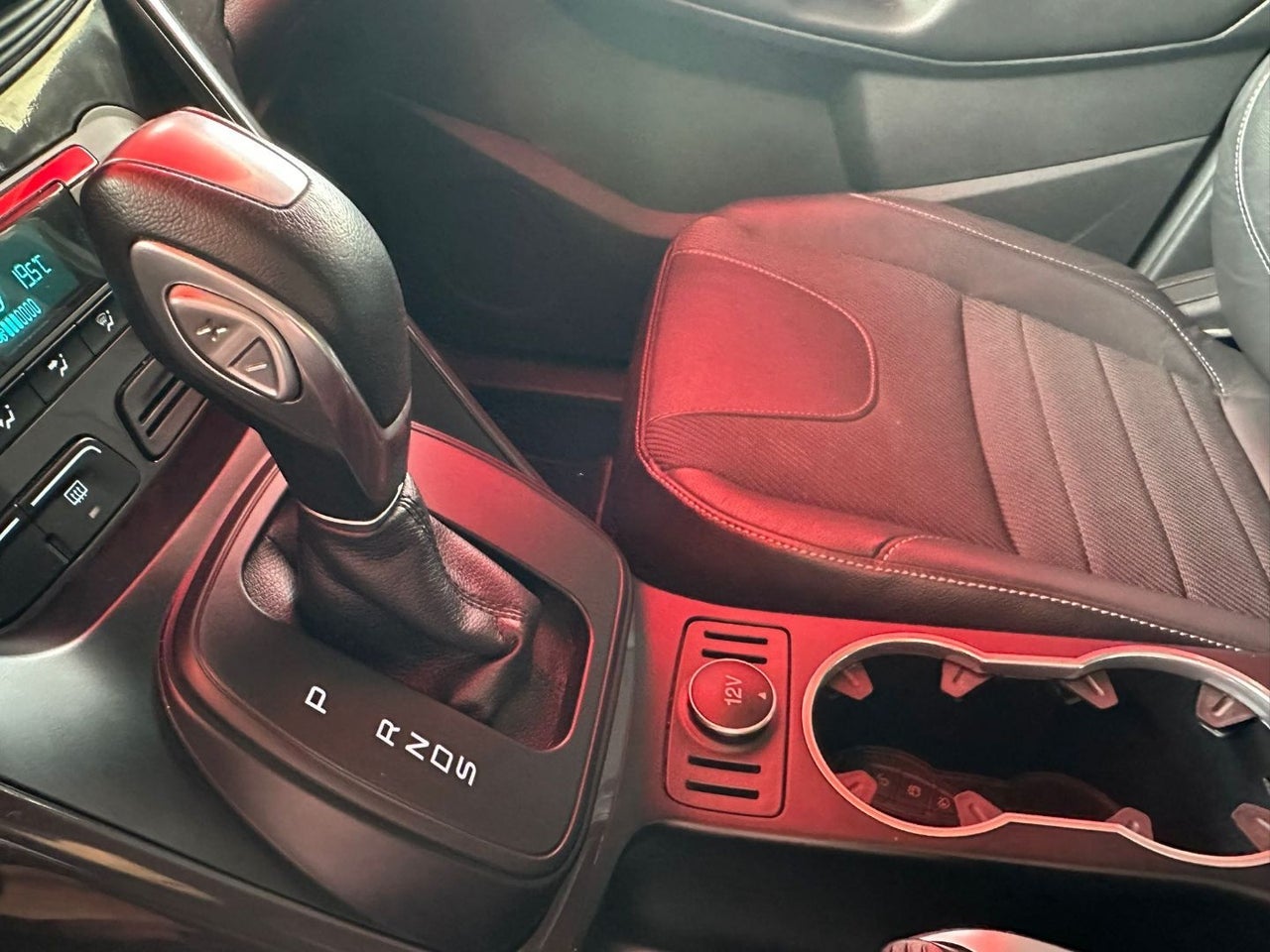 FORD Kuga 2.0 TDCi 140 4x4 Titanium Powershift
