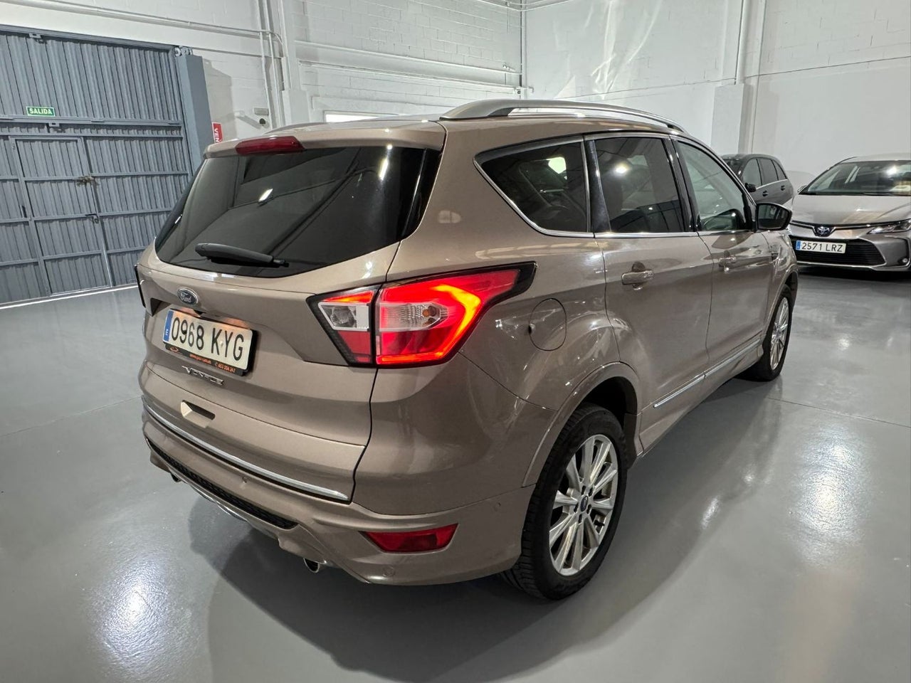 FORD Kuga Vignale 2.0 TDCi 132kW 4x4 PowerShift