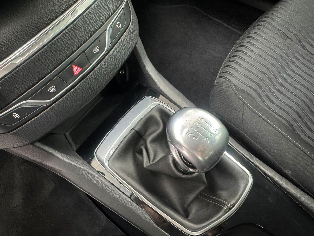 PEUGEOT 308 Nuevo 308 SW Active 1.6 eHDI 115
