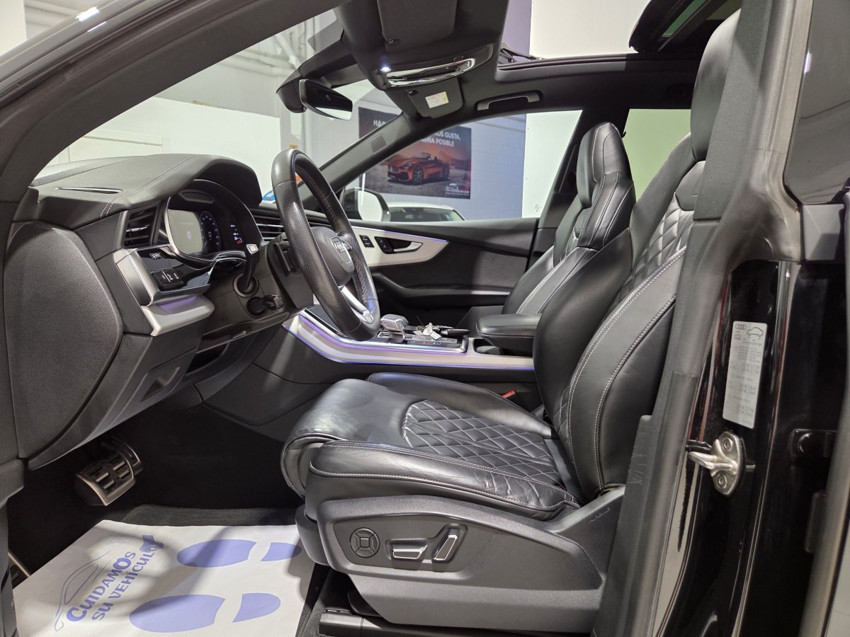 Audi Q8 AUDI Q8 BLACK LINE PLUS  55 TFSIe 280kW QUATTRO TRIPTRONIC (Hibrido Enchufable) 381CV  TECHO  SOLAR