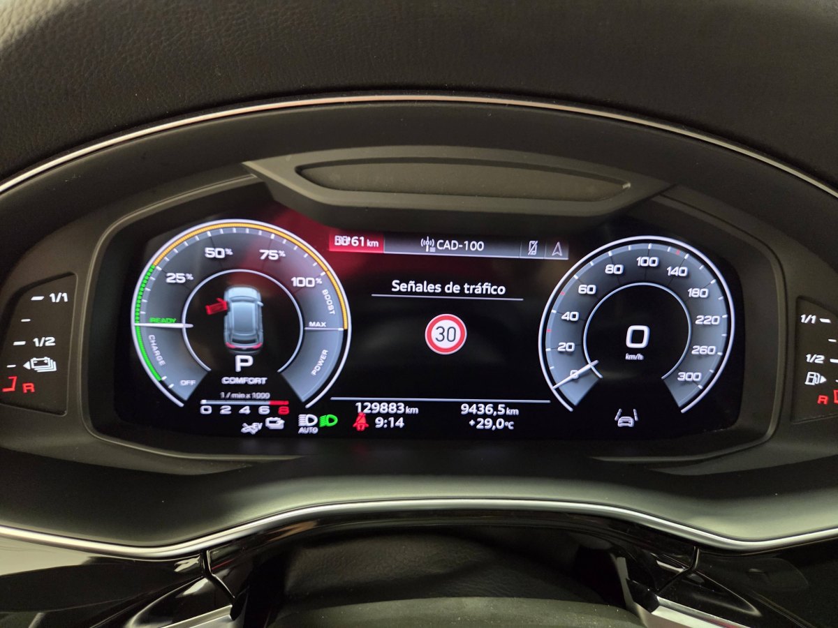 Audi Q8 AUDI Q8 BLACK LINE PLUS  55 TFSIe 280kW QUATTRO TRIPTRONIC (Hibrido Enchufable) 381CV  TECHO  SOLAR