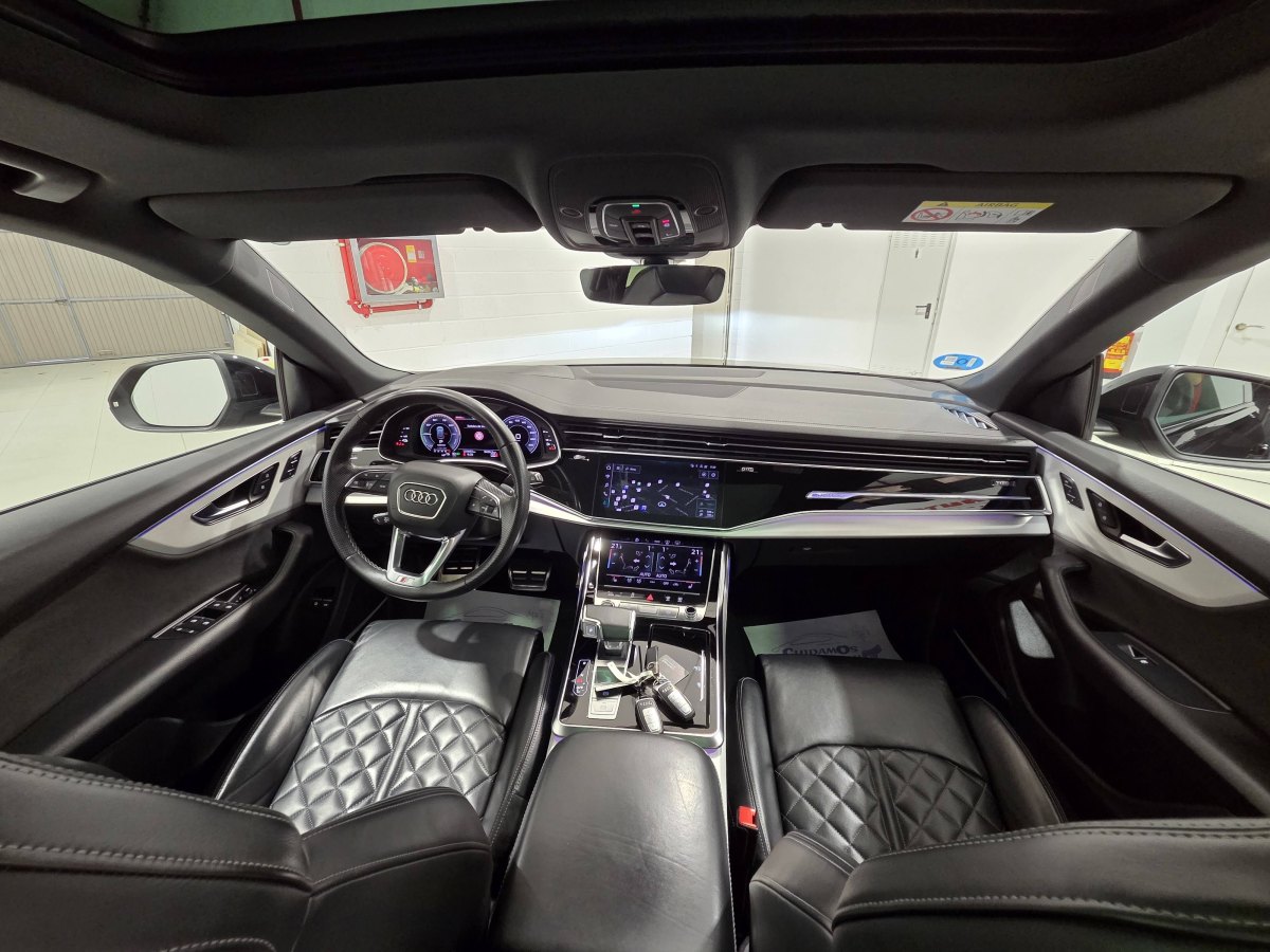 Audi Q8 AUDI Q8 BLACK LINE PLUS  55 TFSIe 280kW QUATTRO TRIPTRONIC (Hibrido Enchufable) 381CV  TECHO  SOLAR