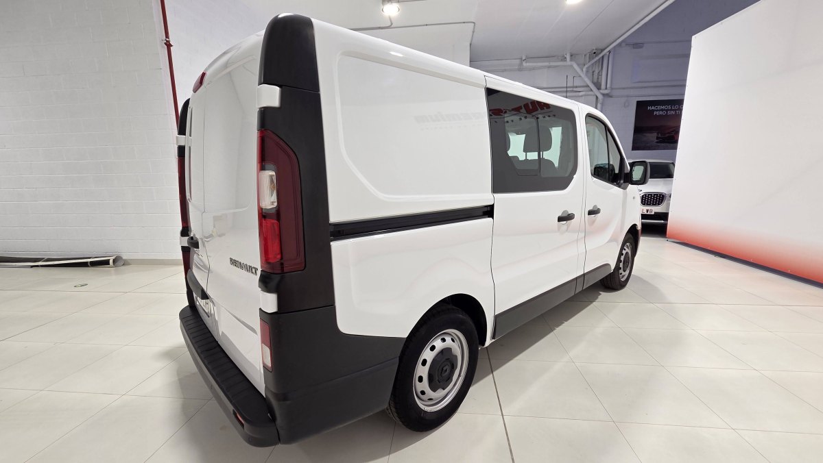 Renault Trafic RENAULT TRAFIC KOMBI 6 5P Energy BluedCi 88 kW 120CV 6 PLAZAS