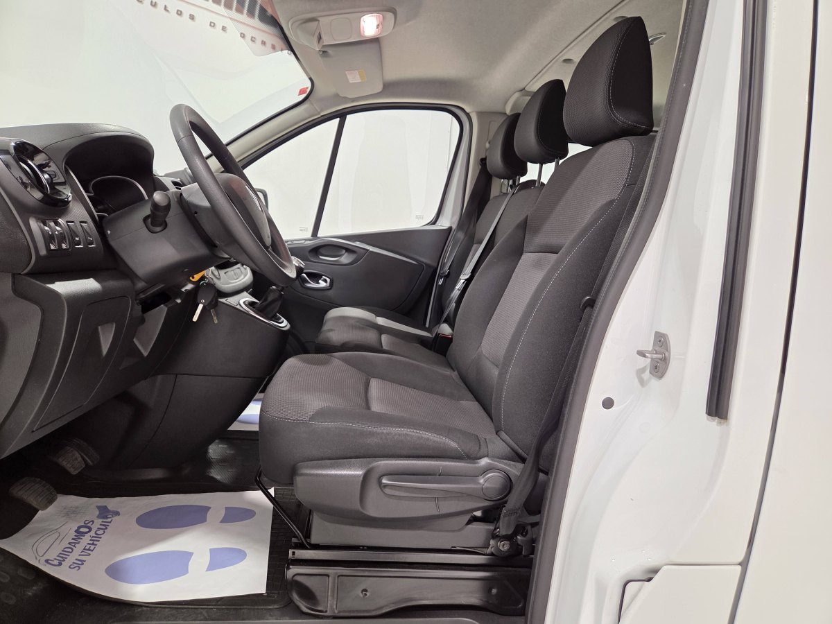 Renault Trafic RENAULT TRAFIC KOMBI 6 5P Energy BluedCi 88 kW 120CV 6 PLAZAS