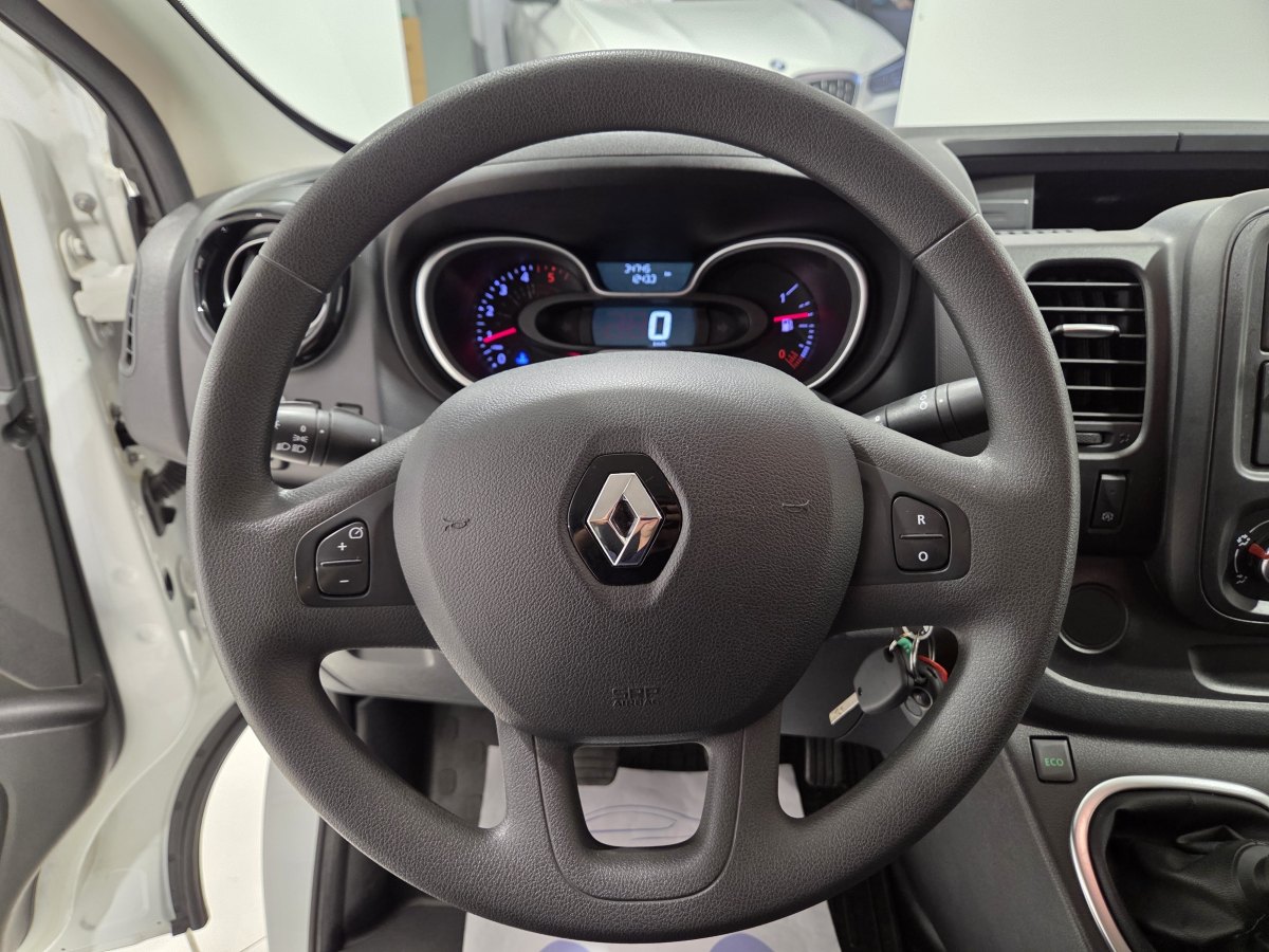 Renault Trafic RENAULT TRAFIC KOMBI 6 5P Energy BluedCi 88 kW 120CV 6 PLAZAS