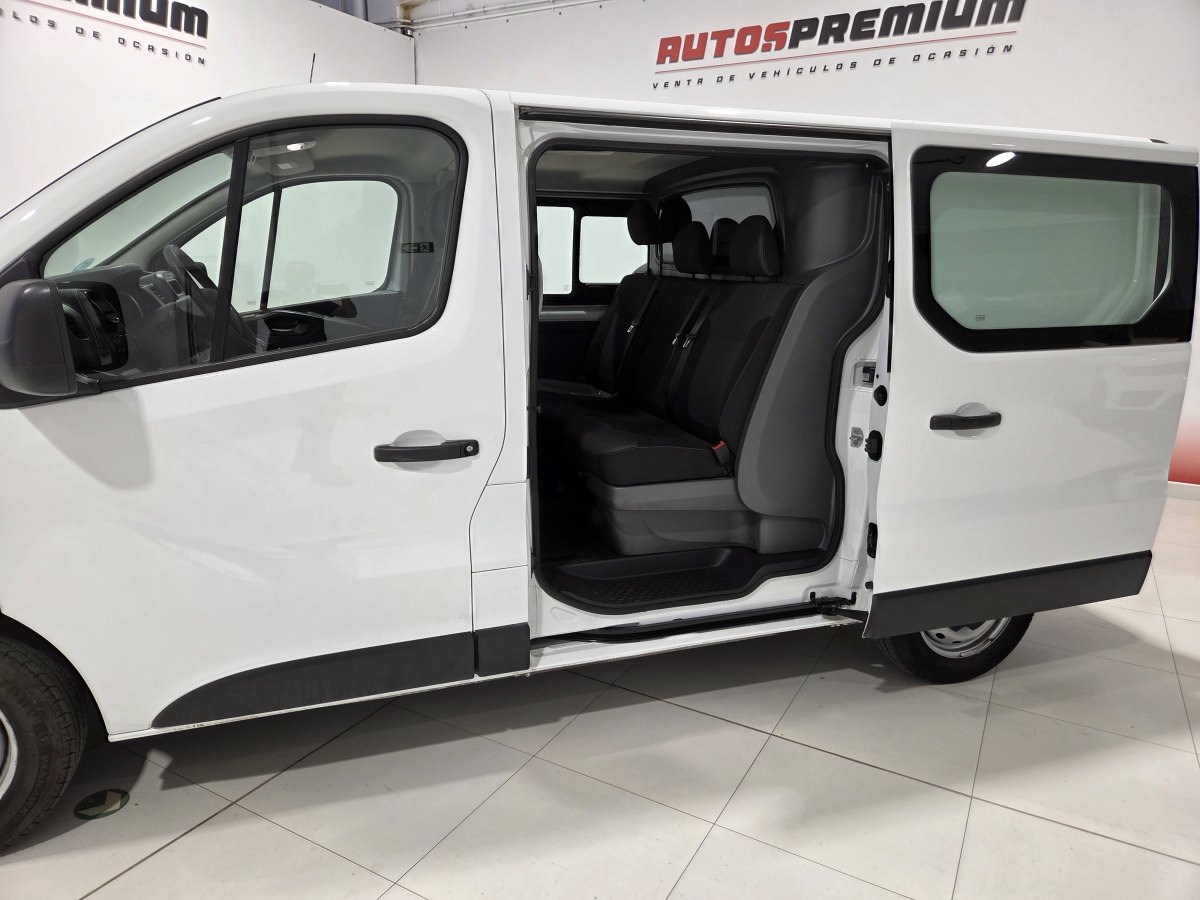 Renault Trafic RENAULT TRAFIC KOMBI 6 5P Energy BluedCi 88 kW 120CV 6 PLAZAS
