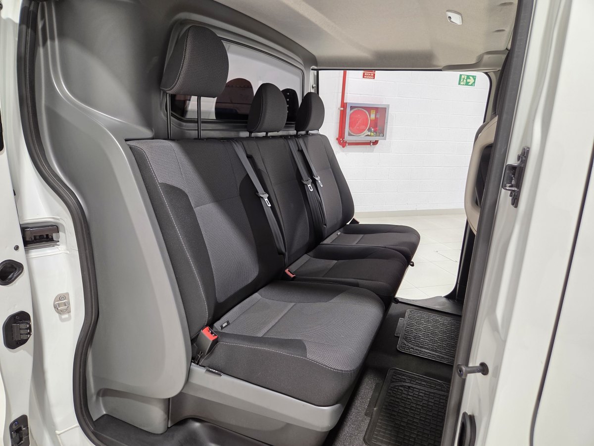 Renault Trafic RENAULT TRAFIC KOMBI 6 5P Energy BluedCi 88 kW 120CV 6 PLAZAS