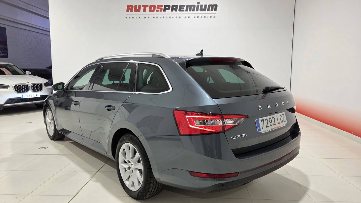 Skoda Superb SKODA SUPERB  5P COMBI 2.0 TDI 110KW (150CV) DSG AMBIT