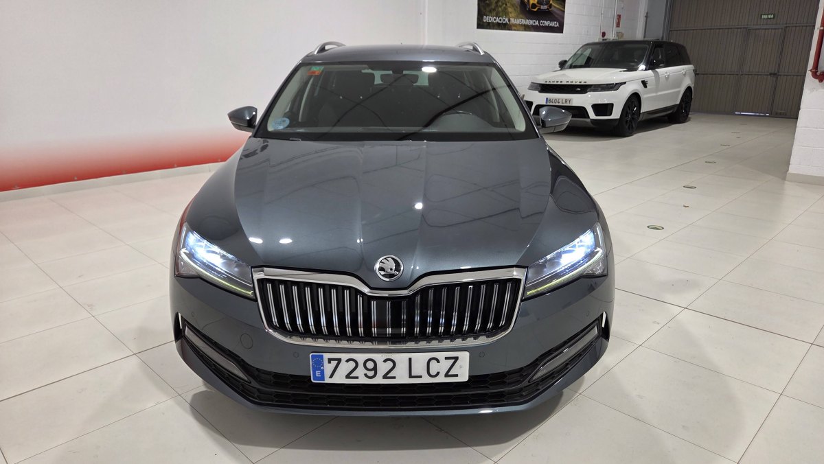 Skoda Superb SKODA SUPERB  5P COMBI 2.0 TDI 110KW (150CV) DSG AMBIT