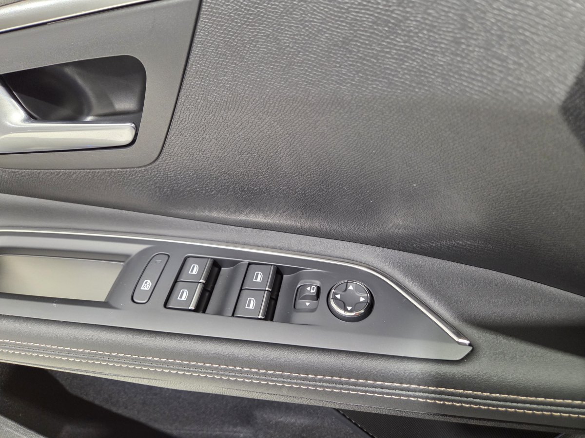 Peugeot 5008 PEUGEOT 5008  1.5 BLUE-HDI GT-Line EAT8  AUTOMATICO 7 PLAZAS