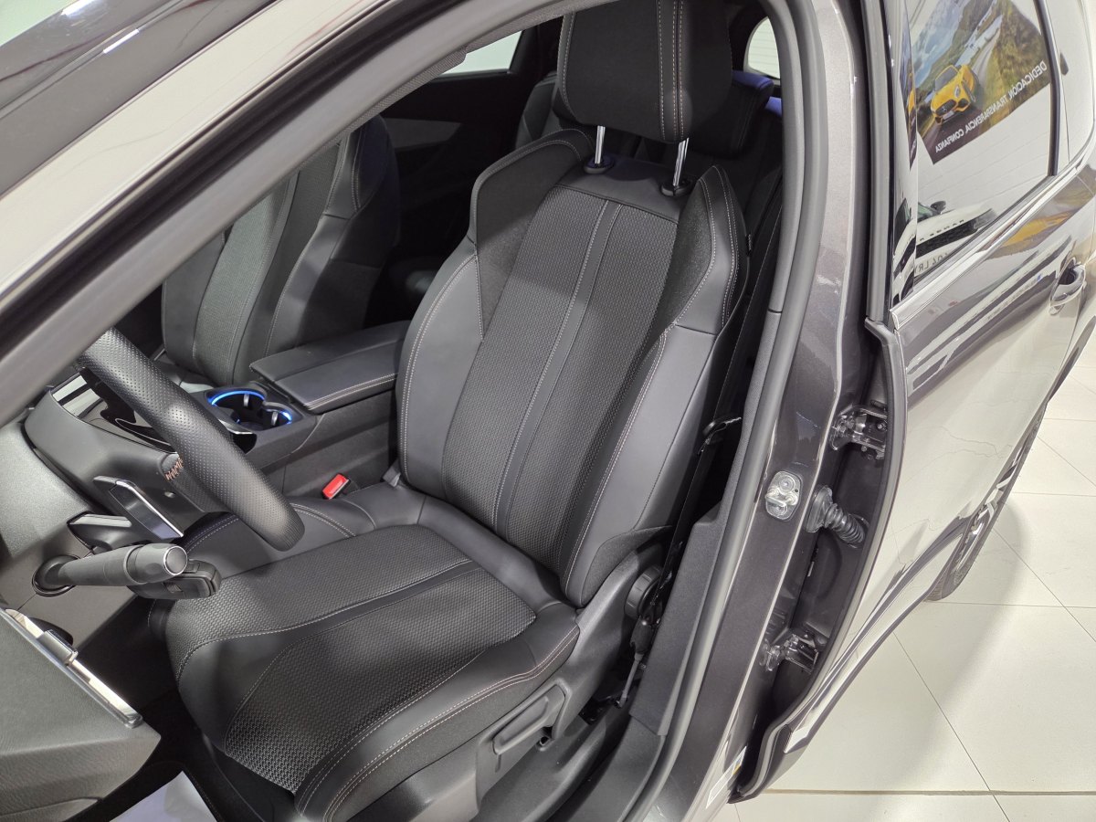 Peugeot 5008 PEUGEOT 5008  1.5 BLUE-HDI GT-Line EAT8  AUTOMATICO 7 PLAZAS