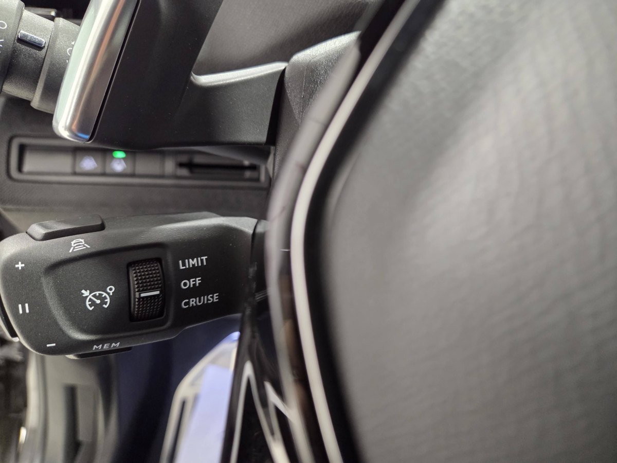 Peugeot 5008 PEUGEOT 5008  1.5 BLUE-HDI GT-Line EAT8  AUTOMATICO 7 PLAZAS