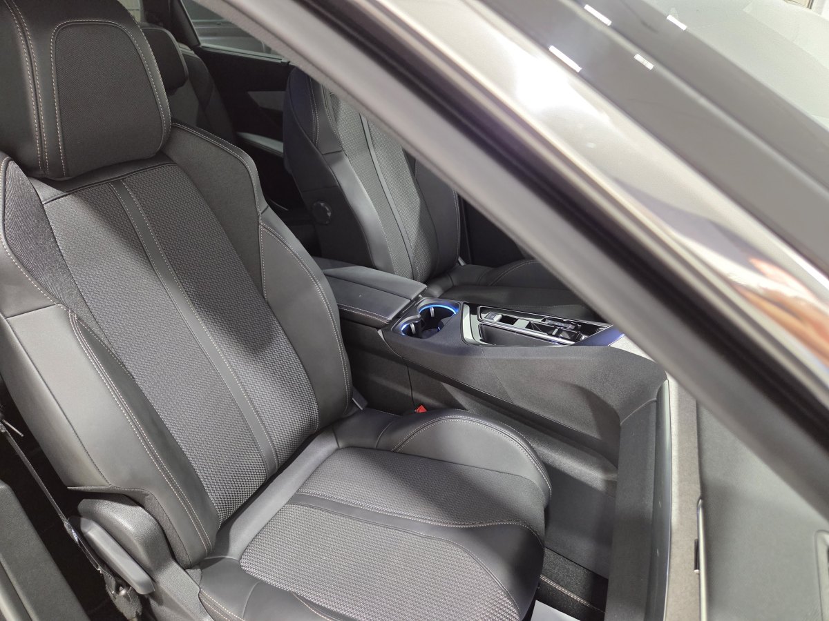 Peugeot 5008 PEUGEOT 5008  1.5 BLUE-HDI GT-Line EAT8  AUTOMATICO 7 PLAZAS