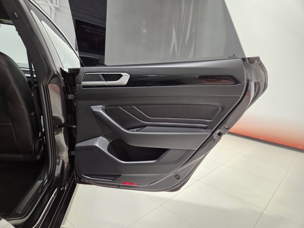 Volkswagen Arteon 2.0 TDI DSG 150 CV