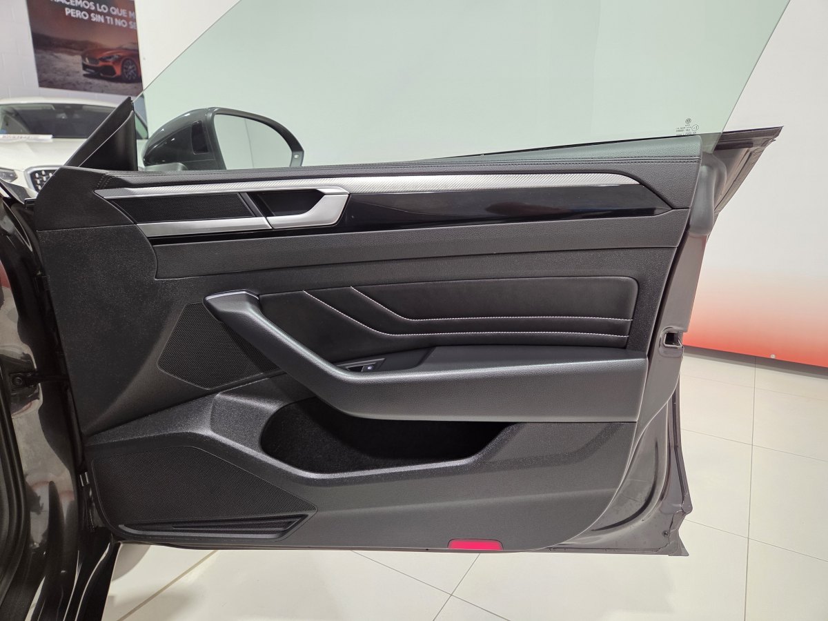 Volkswagen Arteon 2.0 TDI DSG 150 CV