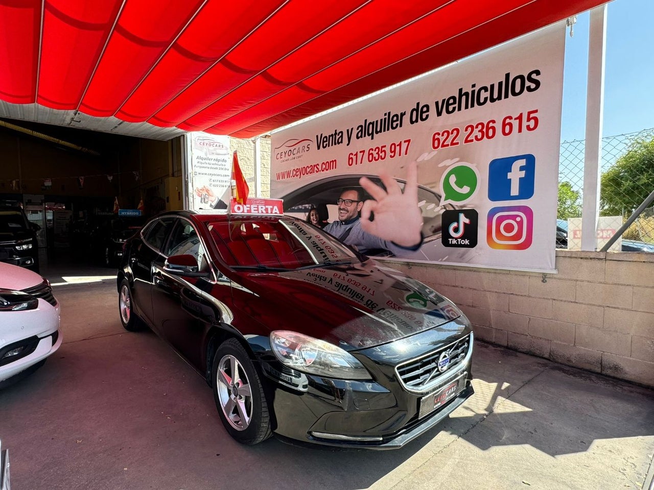 VOLVO V40 1.6 D2 Momentum Auto