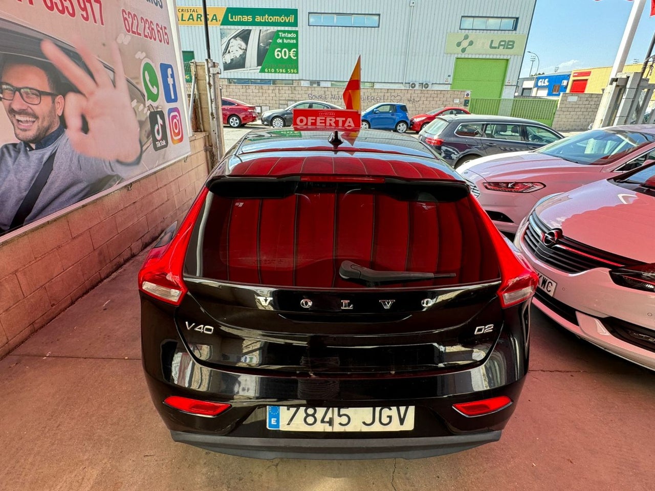 VOLVO V40 1.6 D2 Momentum Auto