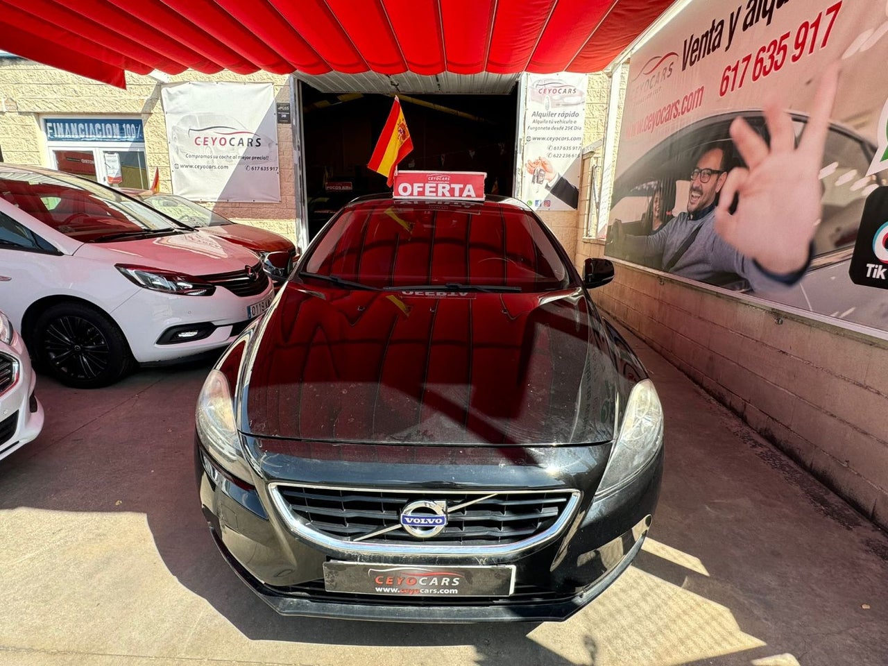 VOLVO V40 1.6 D2 Momentum Auto