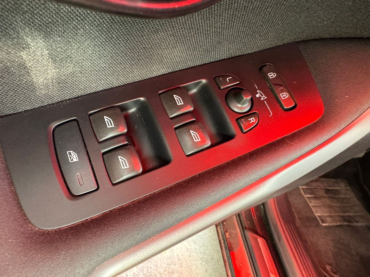 VOLVO V40 1.6 D2 Momentum Auto
