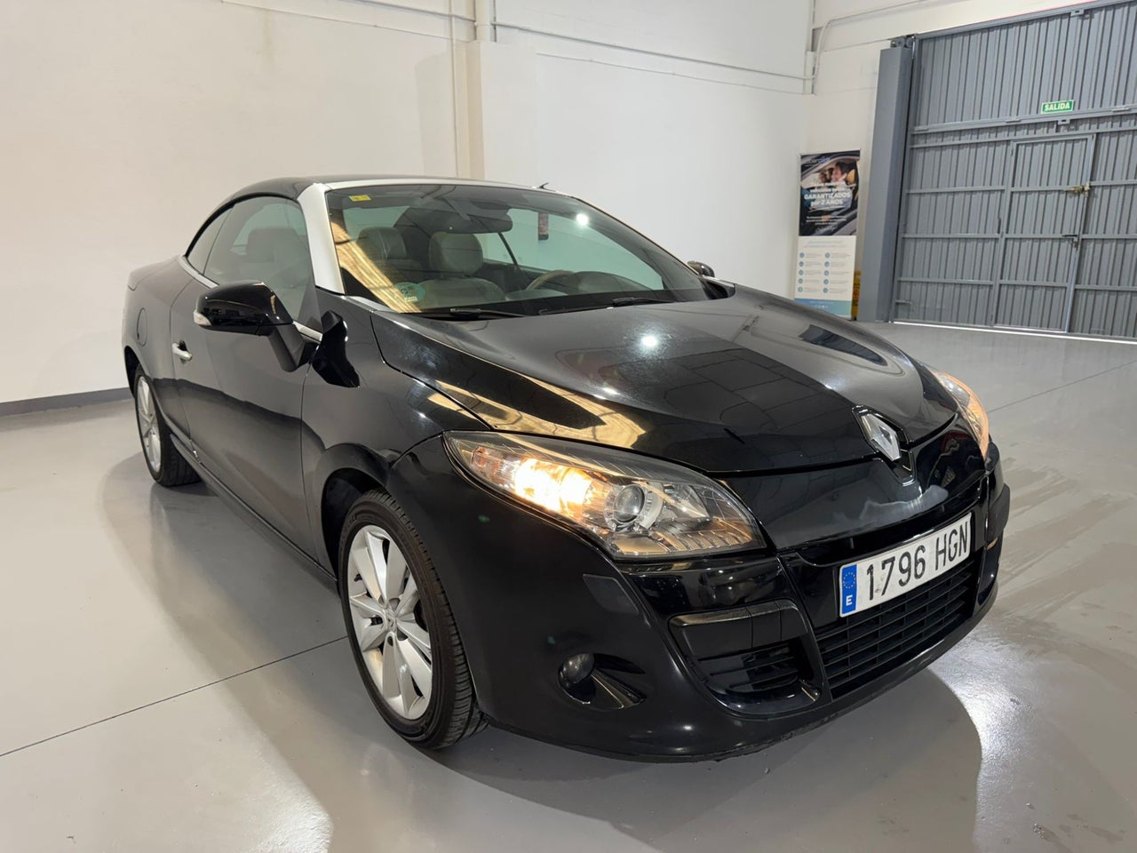 RENAULT Megane CoupeCabrio Priv. 2.0 16v 140 Aut. CVT