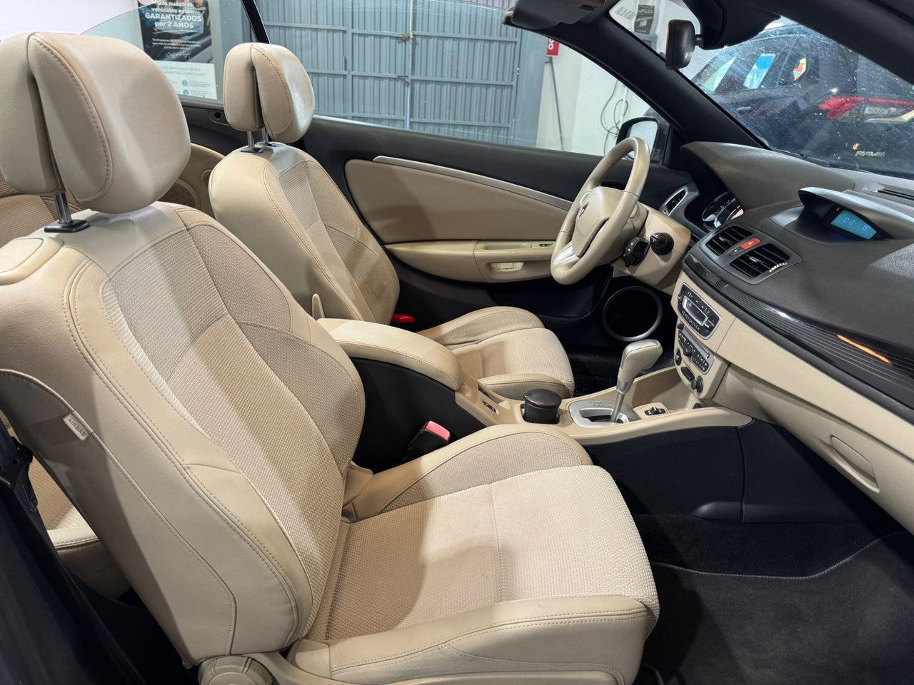 RENAULT Megane CoupeCabrio Priv. 2.0 16v 140 Aut. CVT