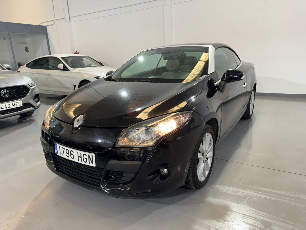 RENAULT Megane CoupeCabrio Priv. 2.0 16v 140 Aut. CVT