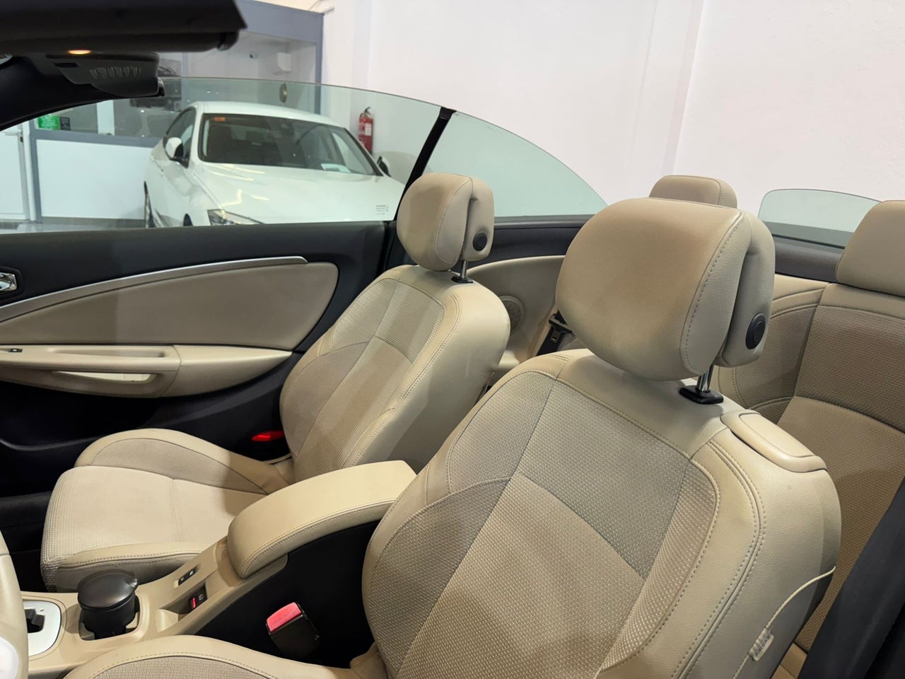 RENAULT Megane CoupeCabrio Priv. 2.0 16v 140 Aut. CVT