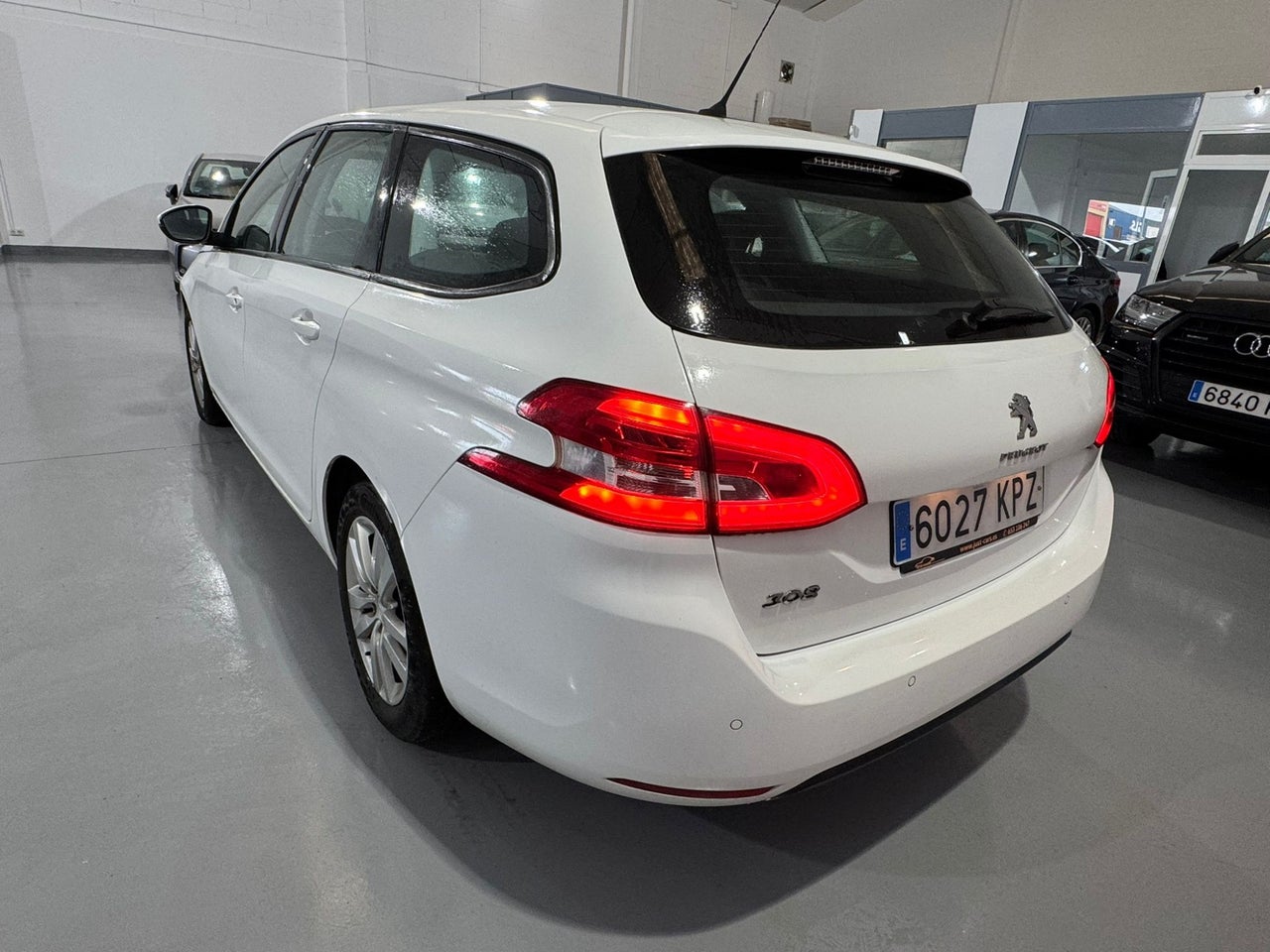 PEUGEOT 308 SW Business Line 1.5 BlueHDi 96kW 130CV