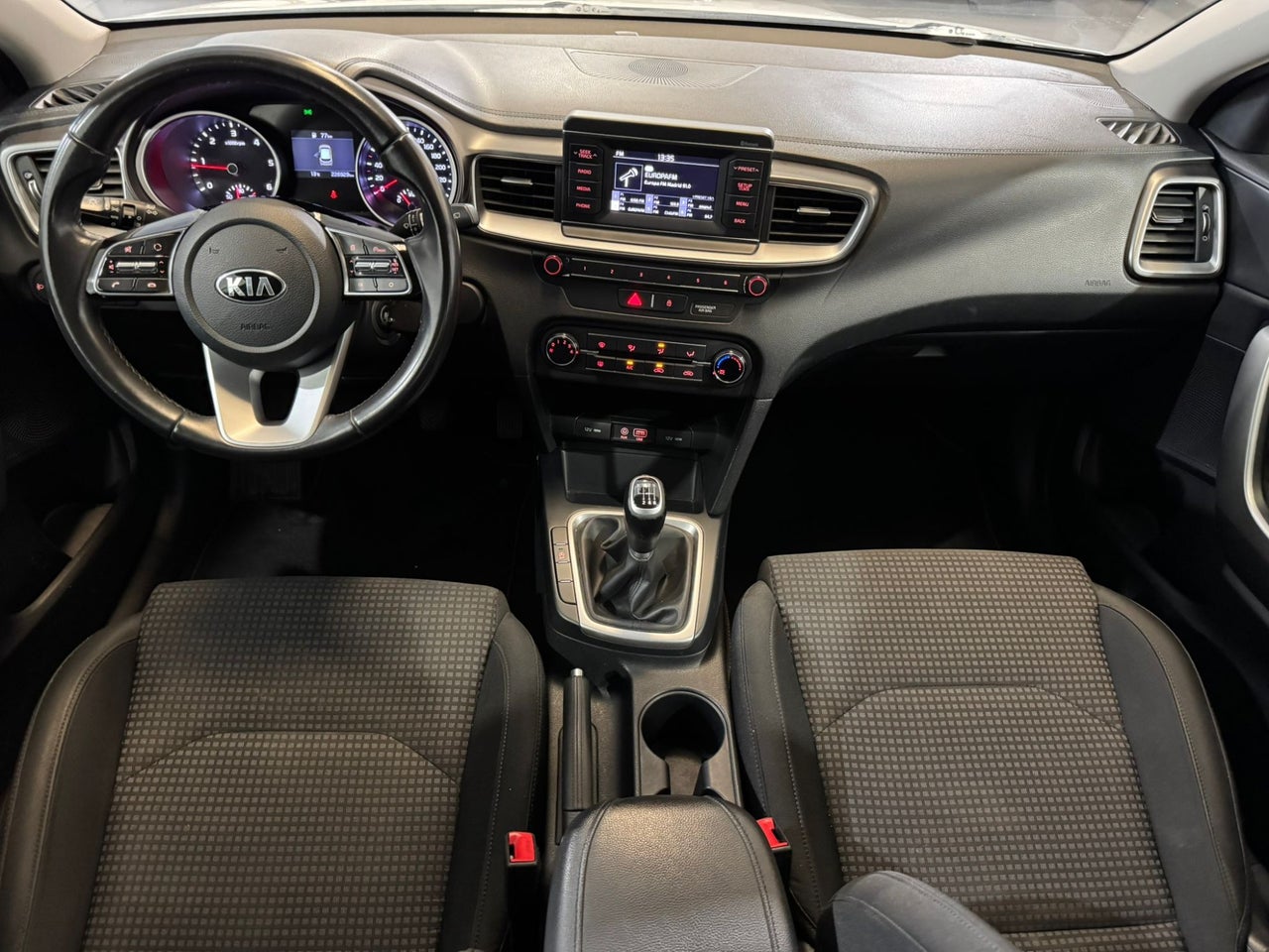 KIA Ceed Tourer Tourer 1.6 CRDi 85kW 115CV Concept