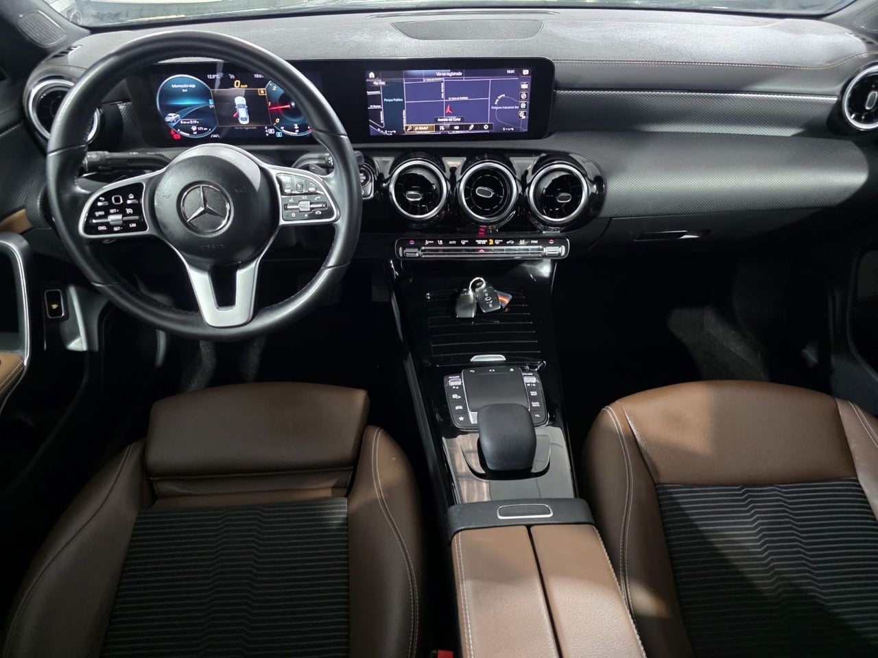 MERCEDES-BENZ CLA CLA 220 D DCT