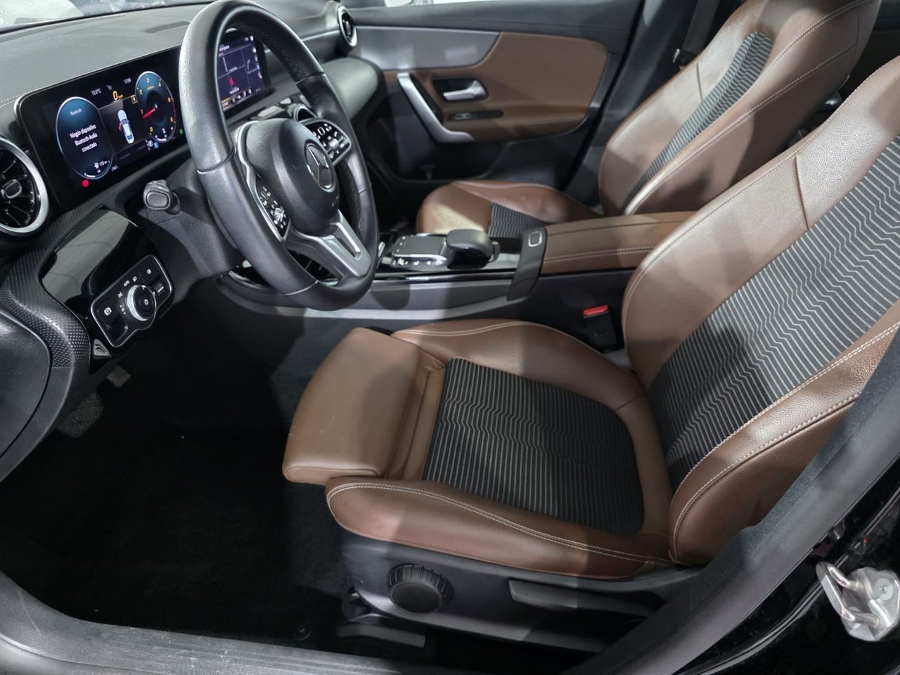 MERCEDES-BENZ CLA CLA 220 D DCT
