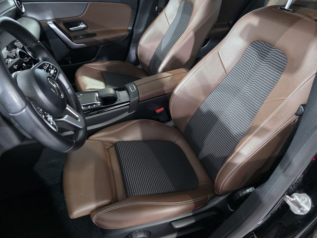 MERCEDES-BENZ CLA CLA 220 D DCT