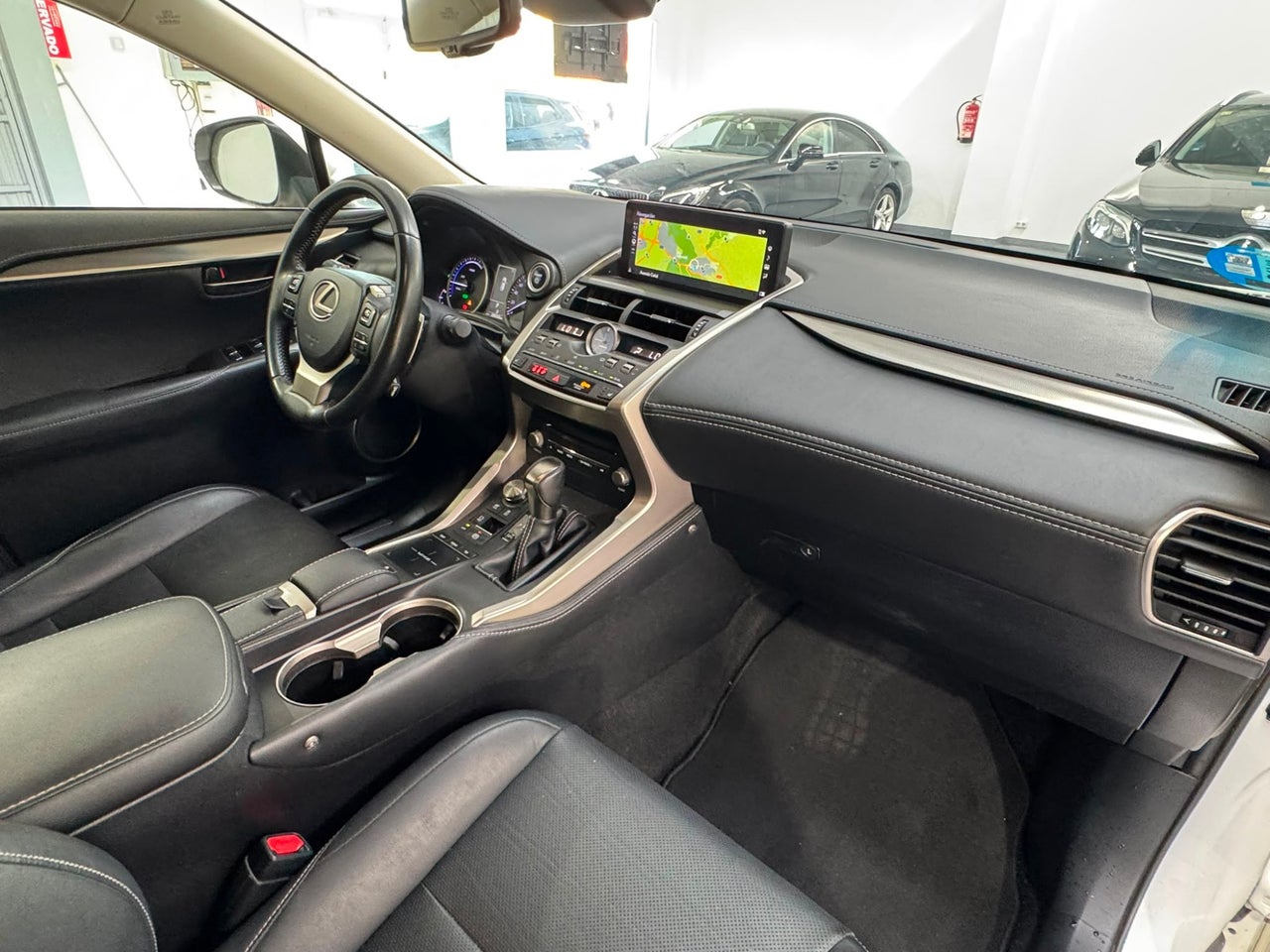LEXUS NX 2.5 300h Executive Navigation 4WD