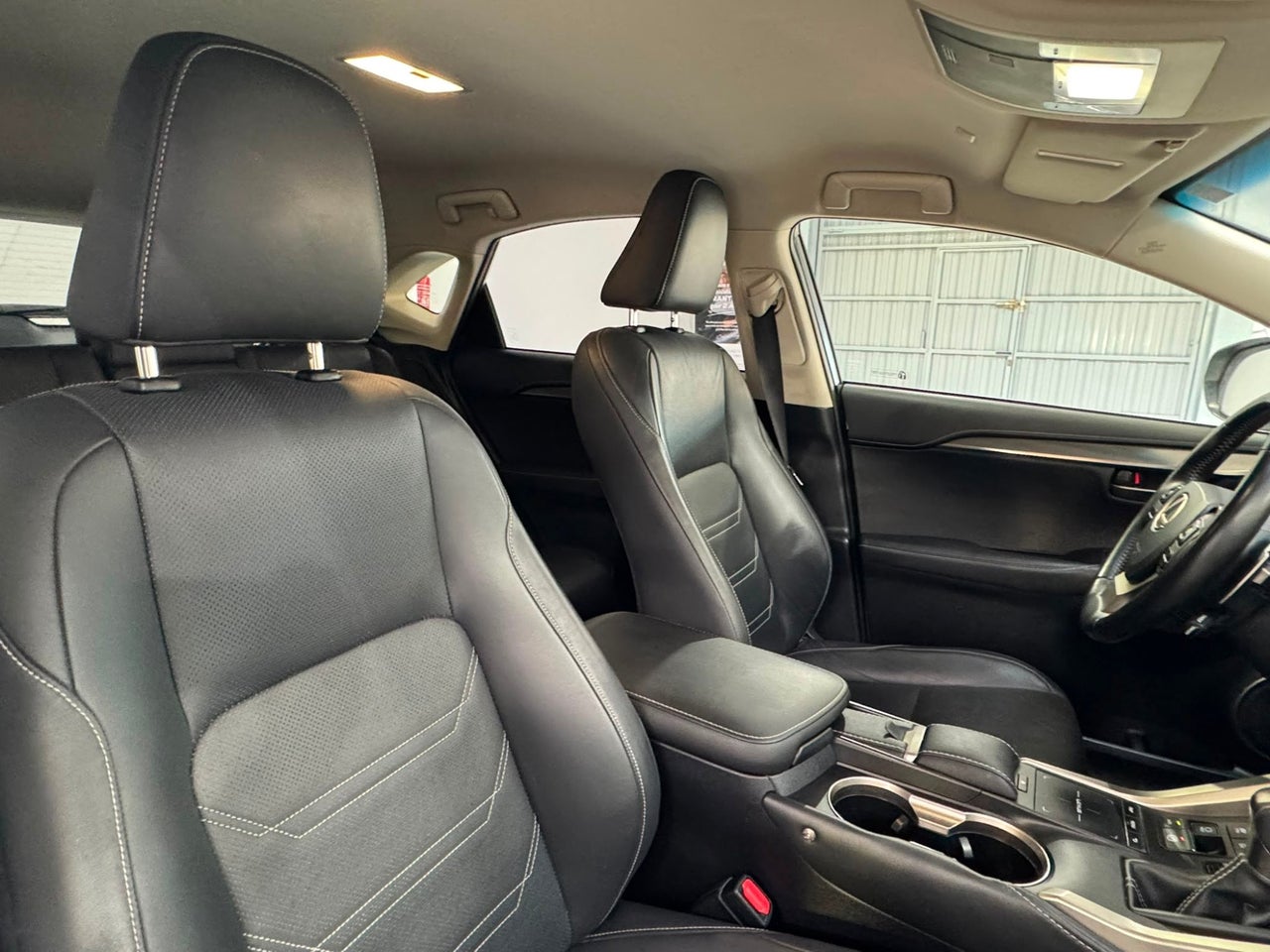 LEXUS NX 2.5 300h Executive Navigation 4WD