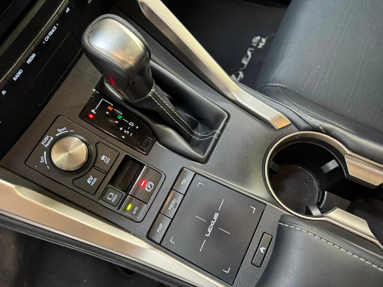 LEXUS NX 2.5 300h Executive Navigation 4WD