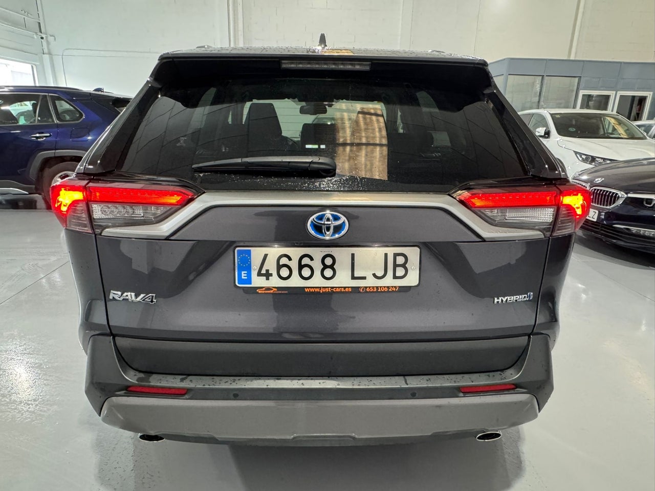 TOYOTA Rav4 2.5l 220H Advance