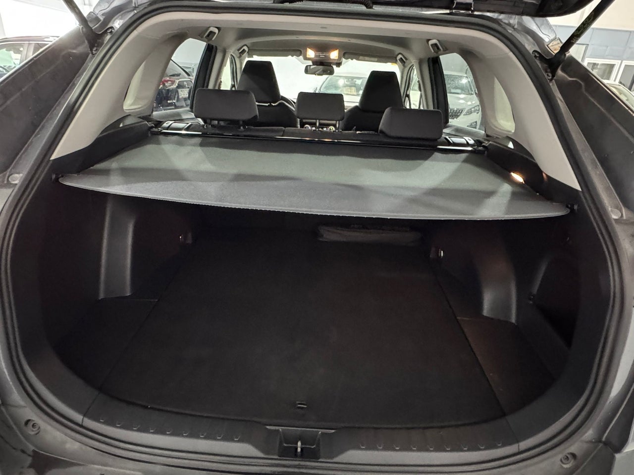 TOYOTA Rav4 2.5l 220H Advance