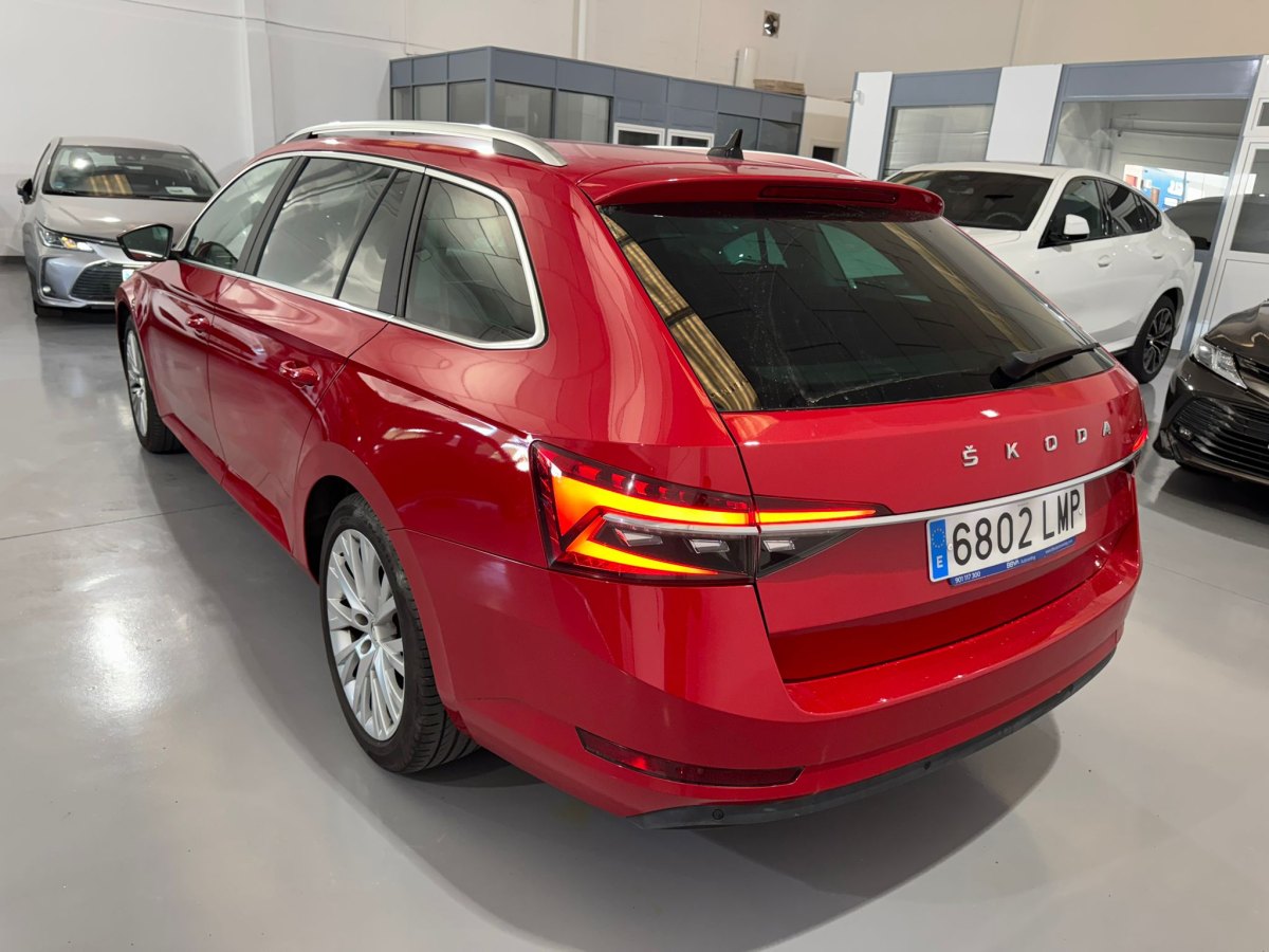Skoda Superb Combi 2.0TDI 150CV Style DSG
