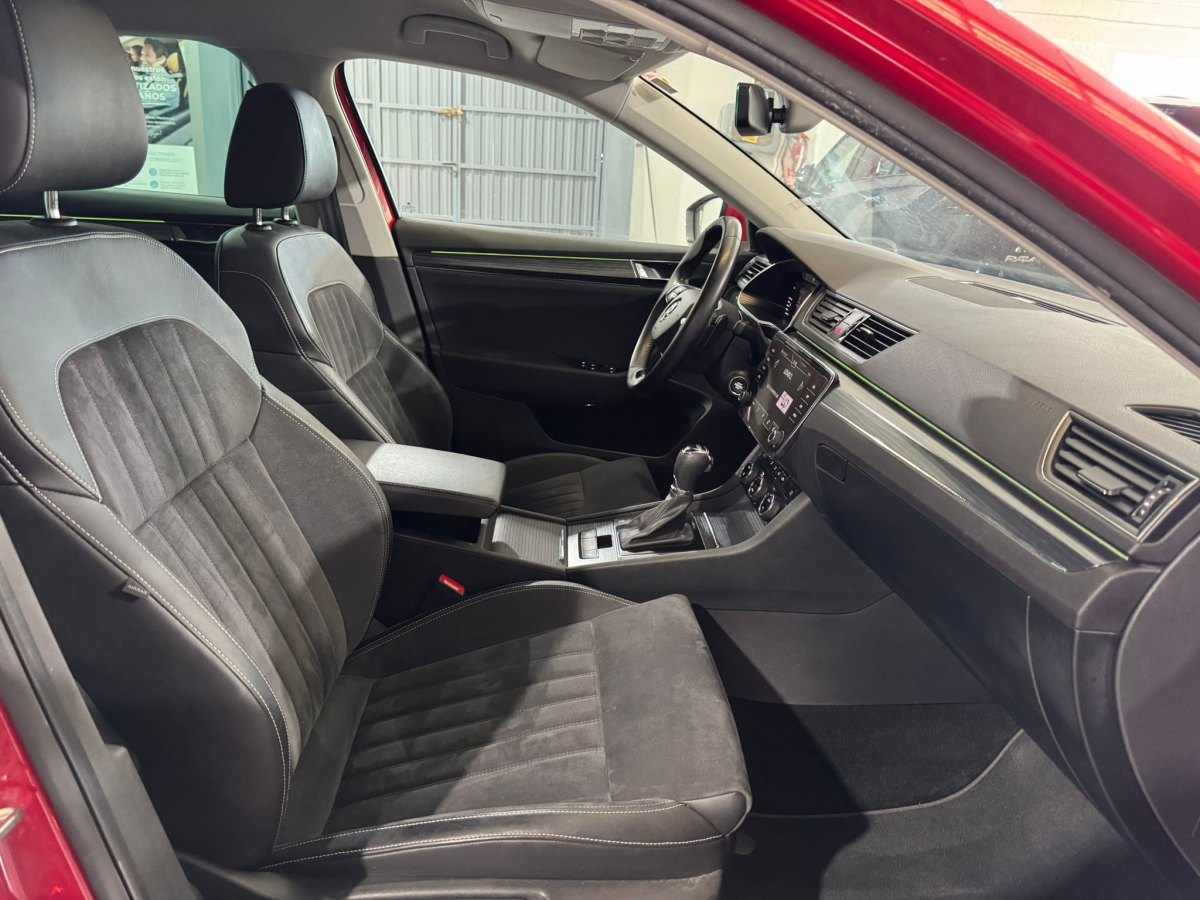 Skoda Superb Combi 2.0TDI 150CV Style DSG
