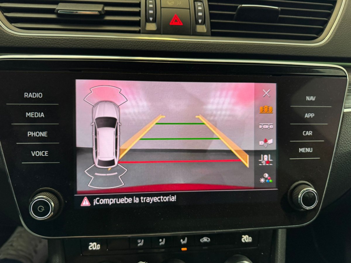 Skoda Superb Combi 2.0TDI 150CV Style DSG