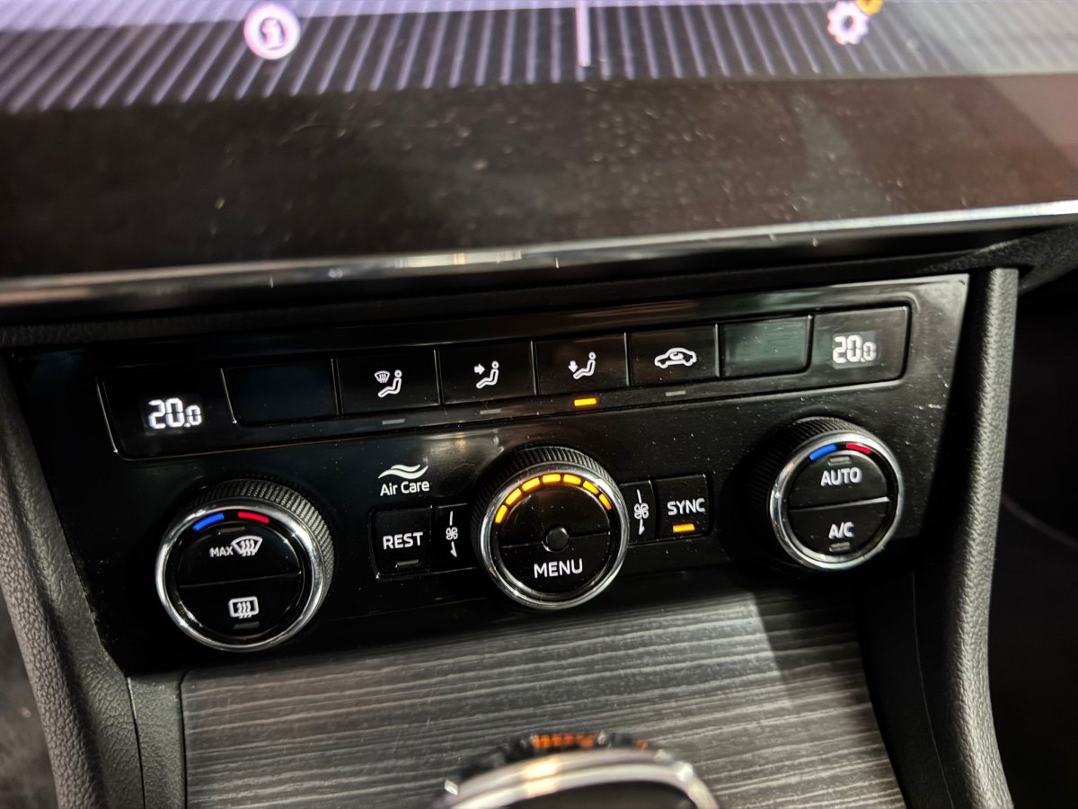 Skoda Superb Combi 2.0TDI 150CV Style DSG