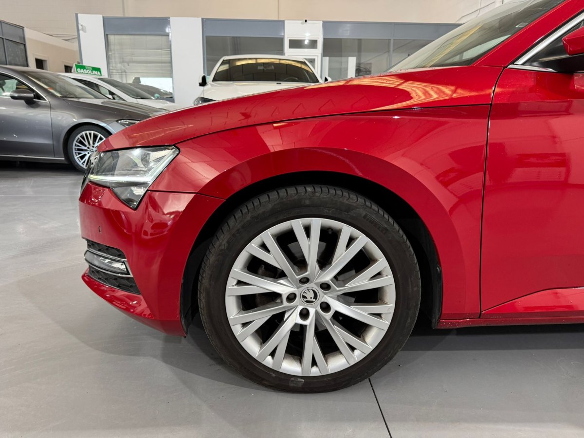Skoda Superb Combi 2.0TDI 150CV Style DSG