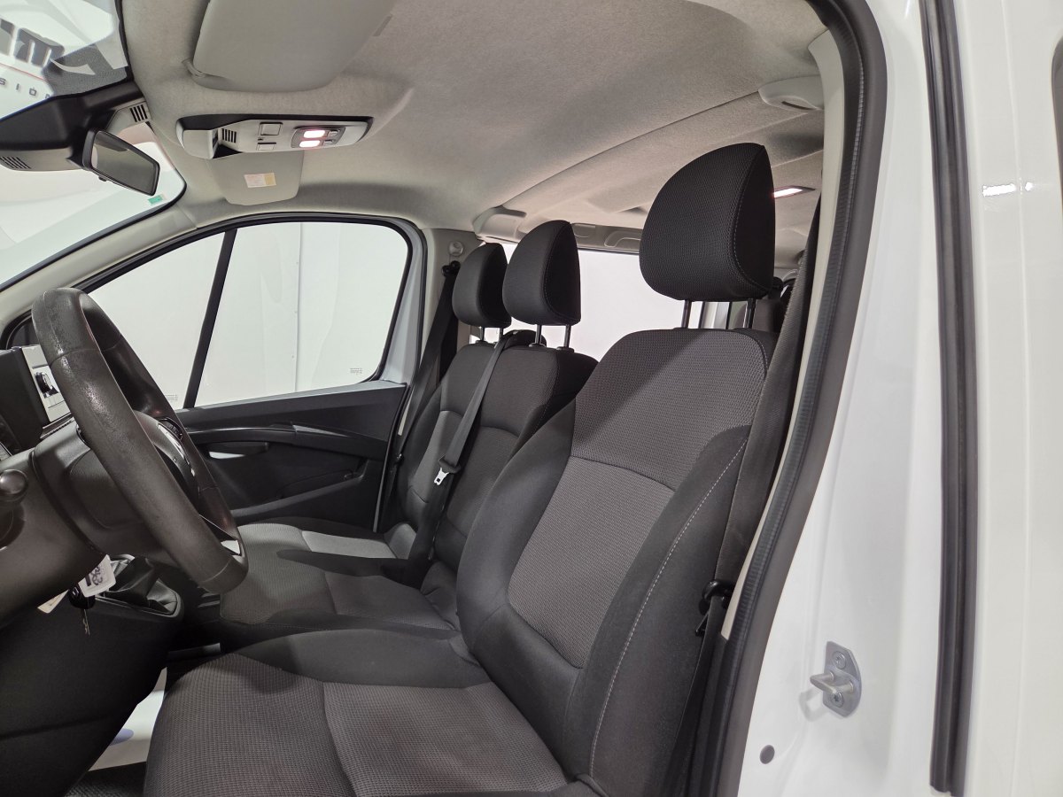 Renault Trafic RENAULT TRAFIC Combi 9 Energy Blue dCi 81 kW (110CV) 9 PLAZAS LARGO