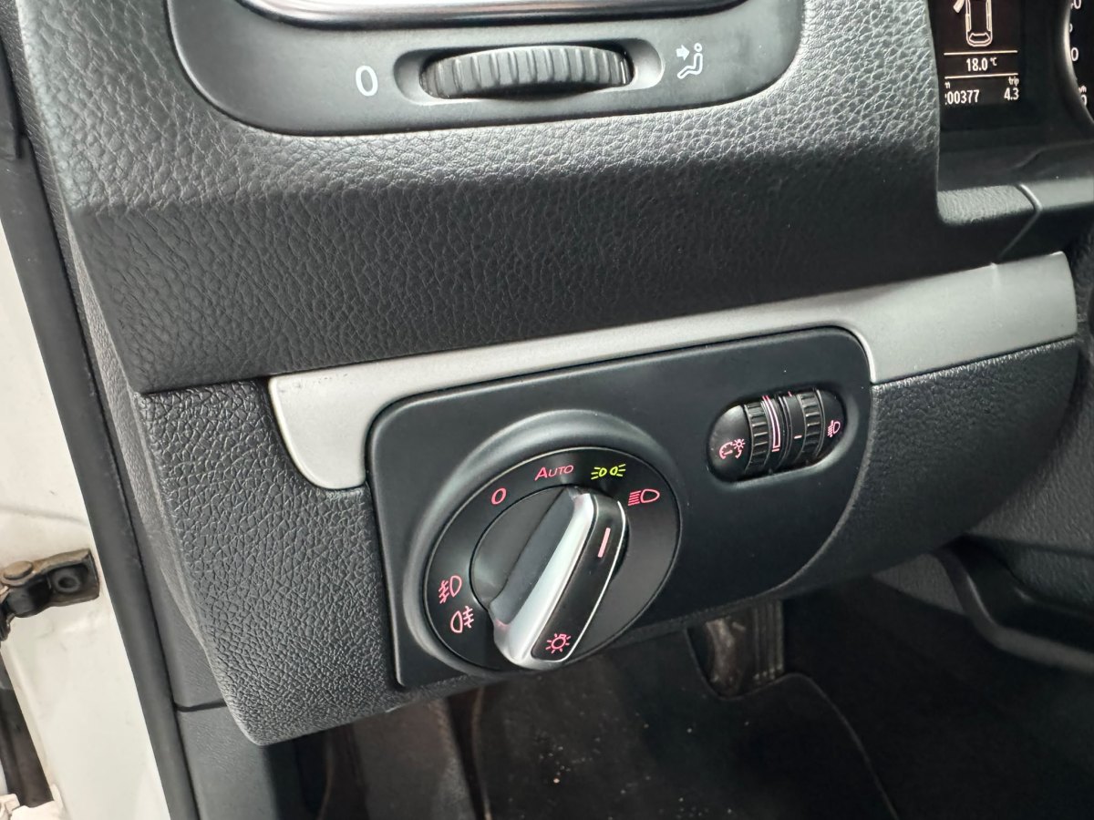 Volkswagen Scirocco 1.4 TSI 122 CV