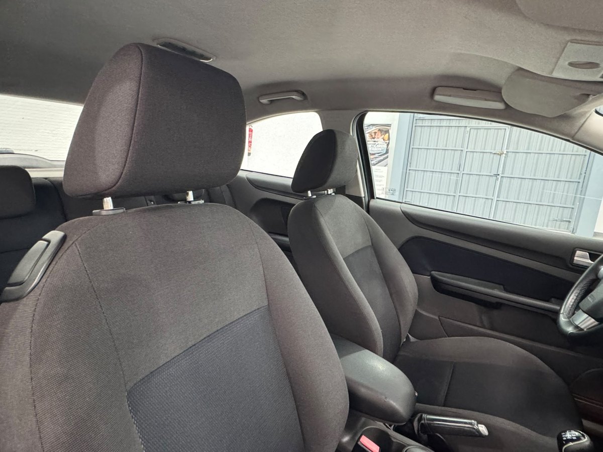 Ford Focus 2.0 136 CV