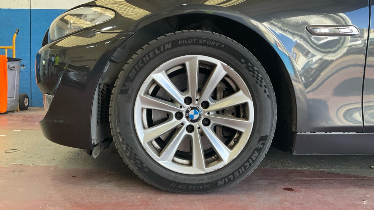 BMW 5 serie 2.0 245 CV 528i